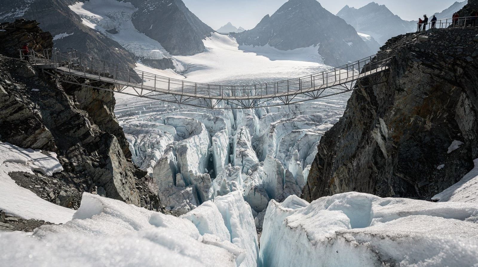 Engelberg and Mount Titlis: the rotating cable car to 3,020m
