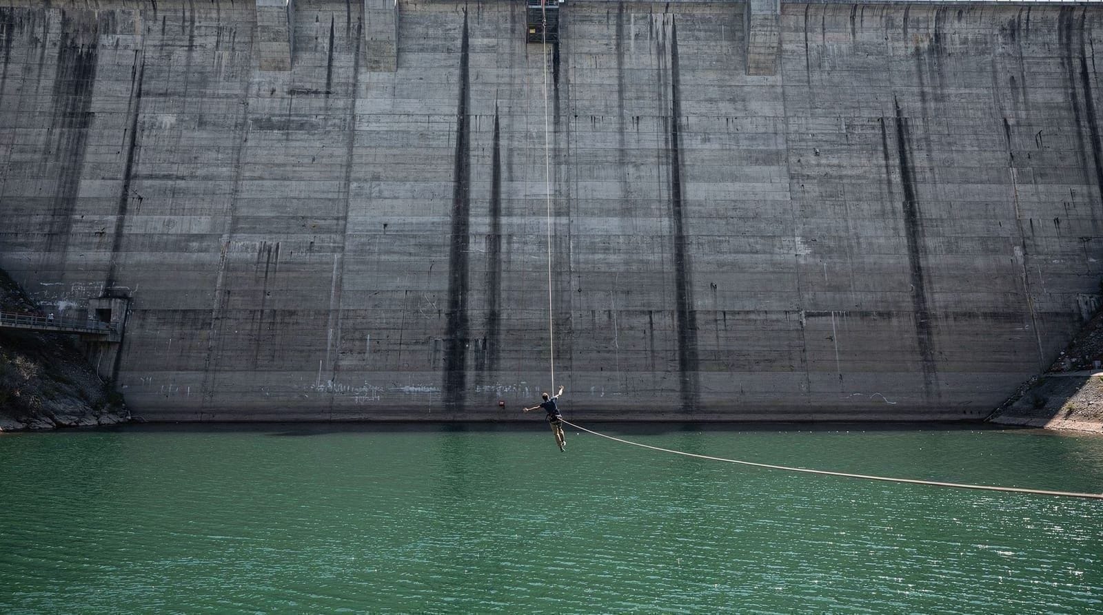 Bungee jumping e canyon swing intorno a Interlaken