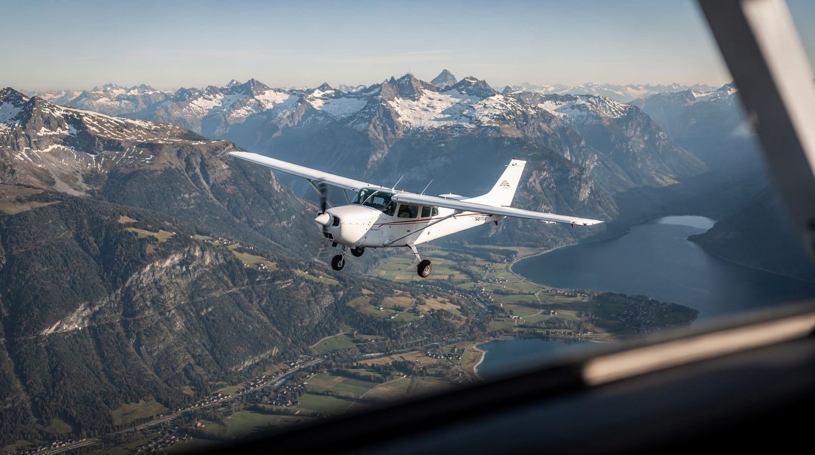 Paracadutismo e voli panoramici a Interlaken