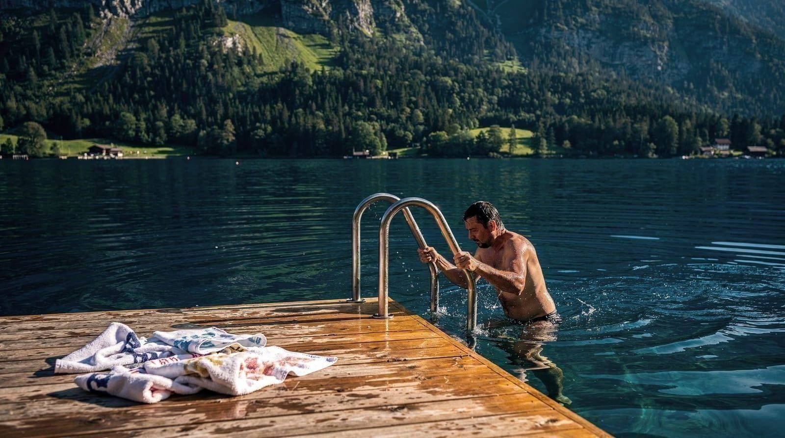 Nuotare nel lago di Thun e nel lago di Brienz