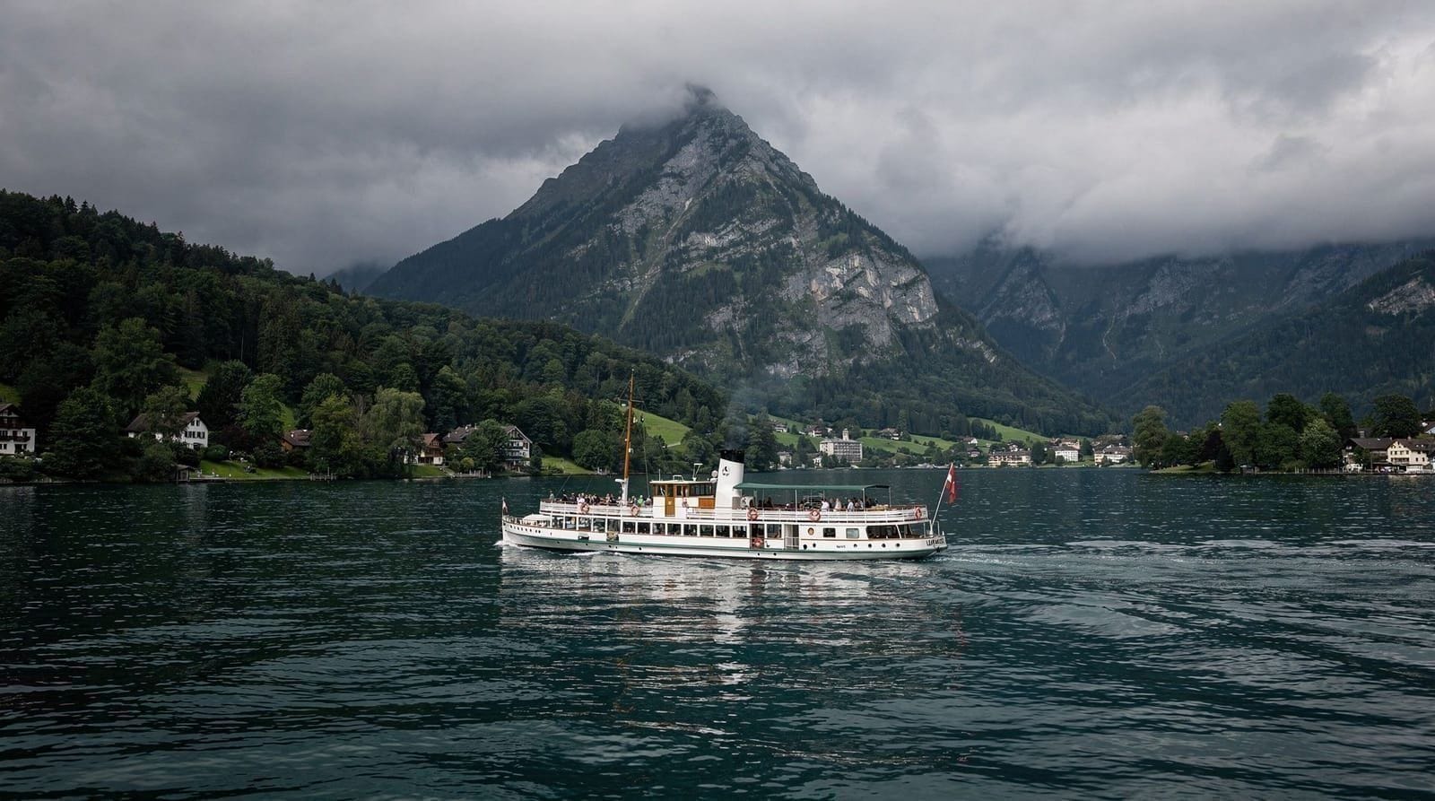 Due laghi e villaggi: itinerario di 3 giorni a livello dell'acqua